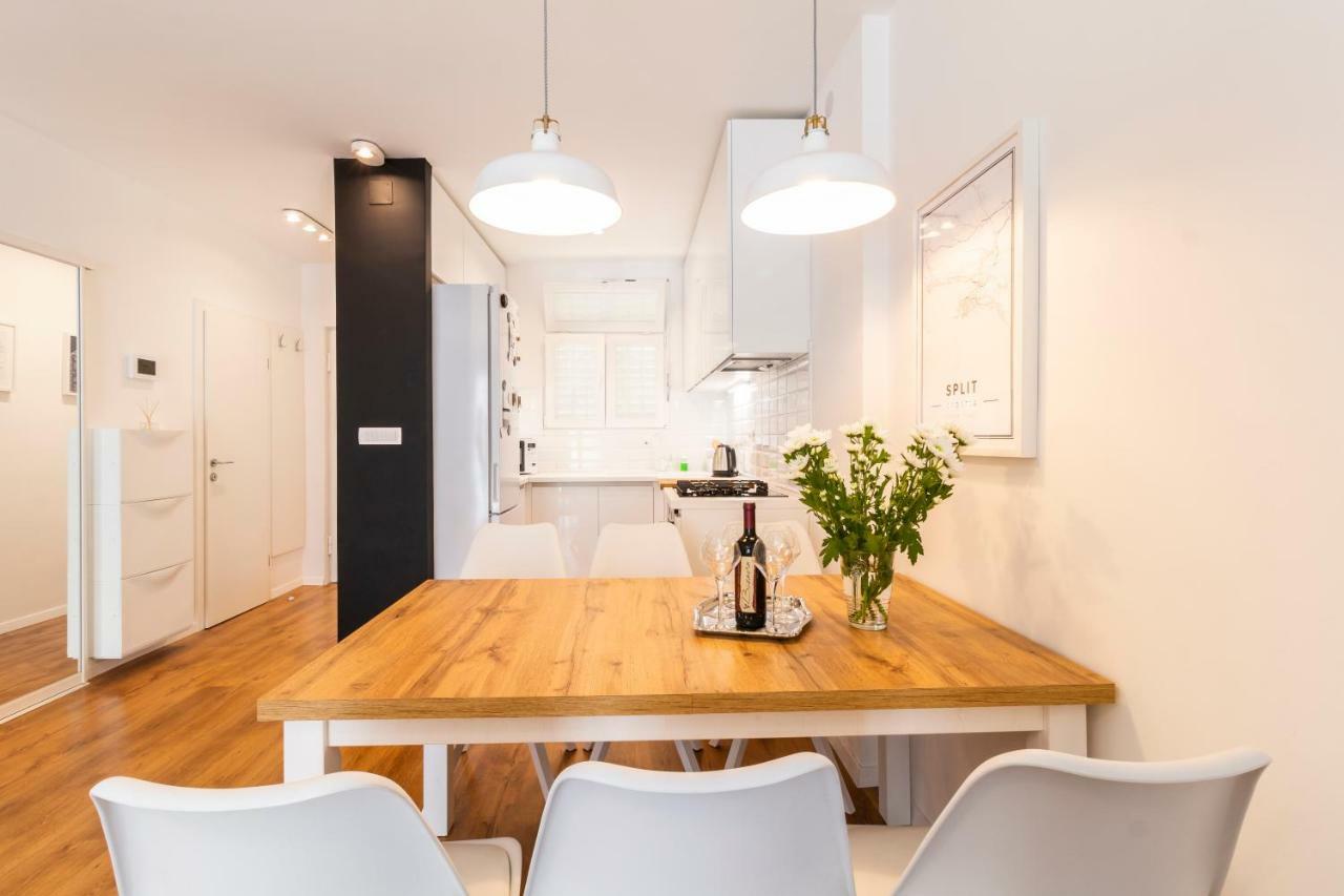 Apartment In Centre For 6 Split Exterior foto